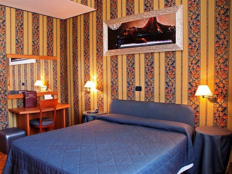 Hotel Lirico Roma Exterior foto
