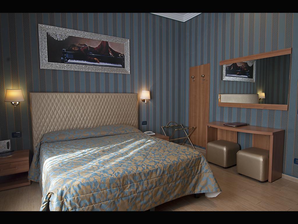 Hotel Lirico Roma Exterior foto